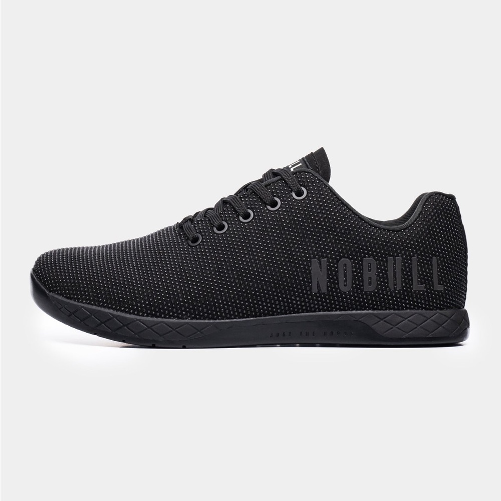 Mens NOBULL all black trainers, 8.5, LIKE NEW!